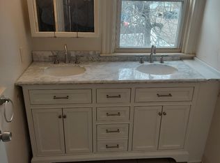 27 Moore St FLOOR 2, Central Falls, RI 02863