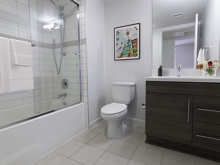 Seventh West Apartments — Photo 10