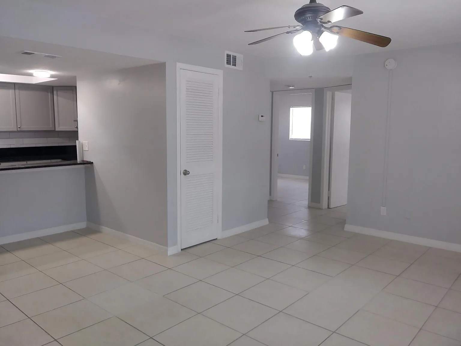2 bed, 800 sqft, $1,595 — Photo 4