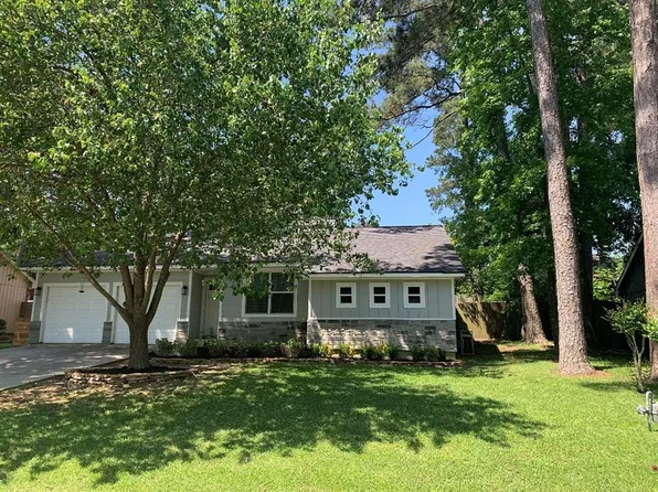 161 Thunderbird Dr, Conroe, TX 77304