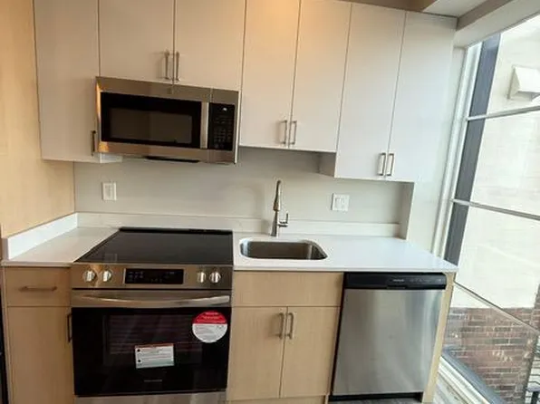 1313 Pennsylvania #102, Washington, DC 20003