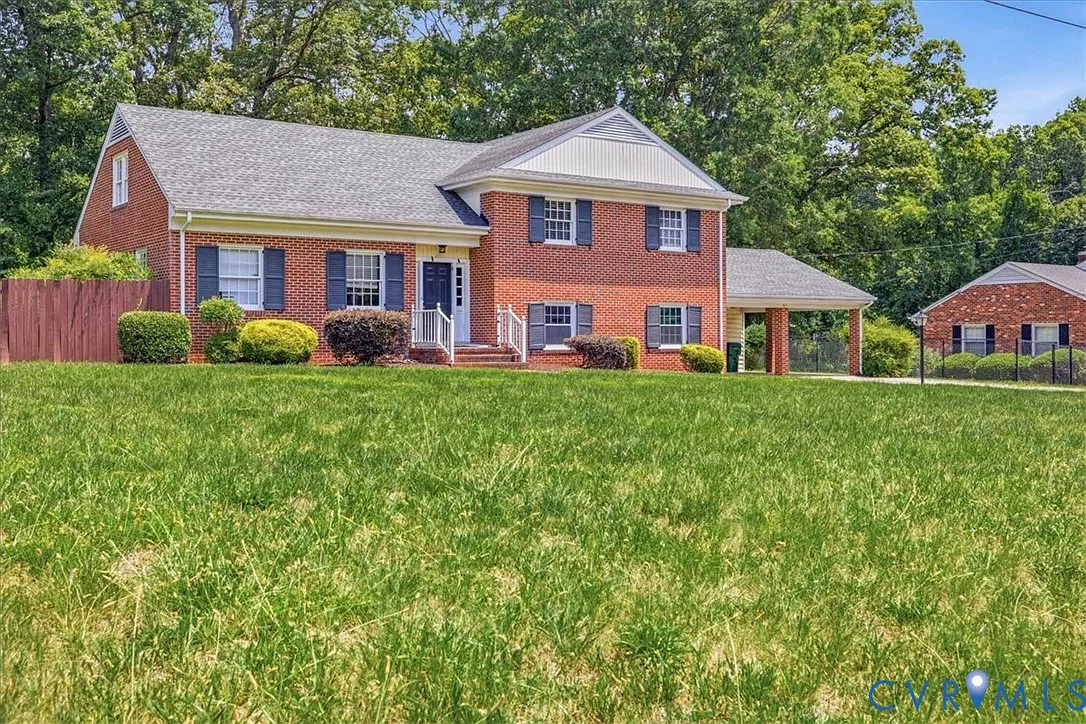 5 bed, 3.0 bath, 2583 sqft, $3,200 — Photo 1