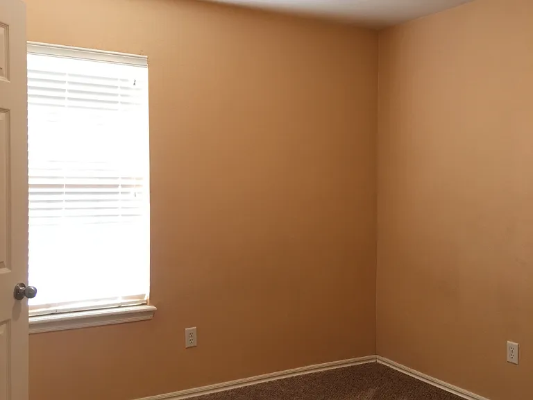 1420 Teakwood Dr — Photo 5
