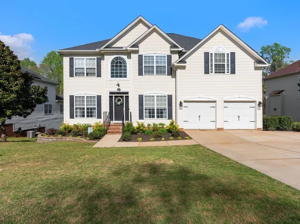 343 Woodsberry Shoals Dr, Duncan, SC 29334
