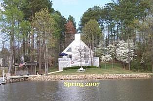 2nd image of 1332 Riviera Dr