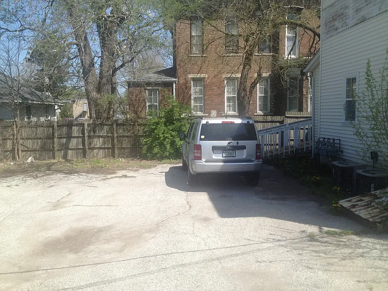 818 N 10th St — Photo 13