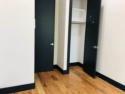 Rented by null | media 33