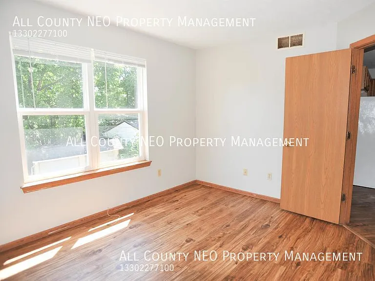 1641 Coventry Rd #UP — Photo 8