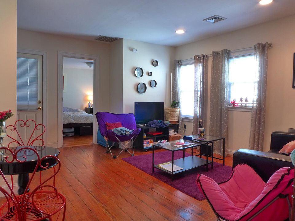 1st image of 96 Browne St #2R