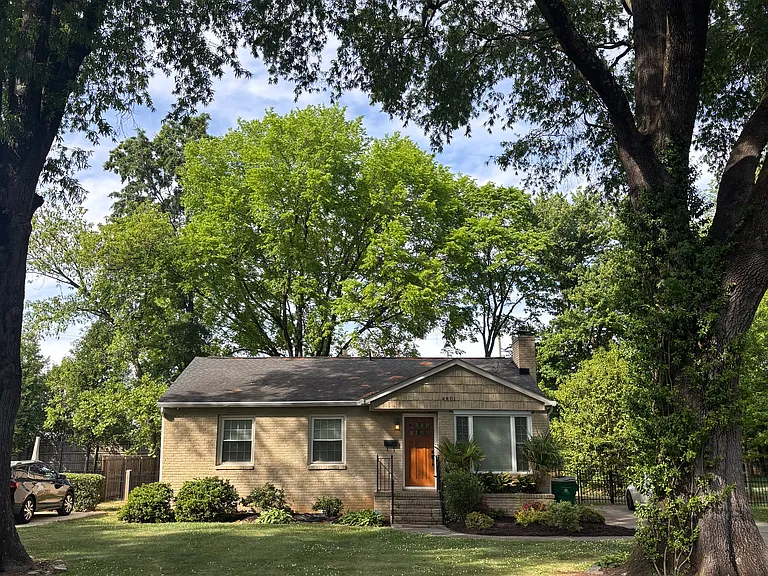 4801 Doris Ave — Photo 1
