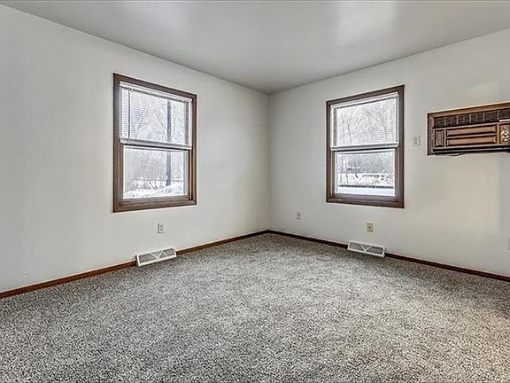 3rd image of 1206 37th Ave