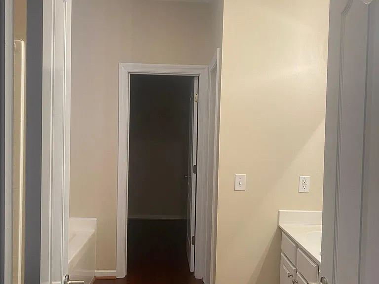 345 Southgate Dr — Photo 11