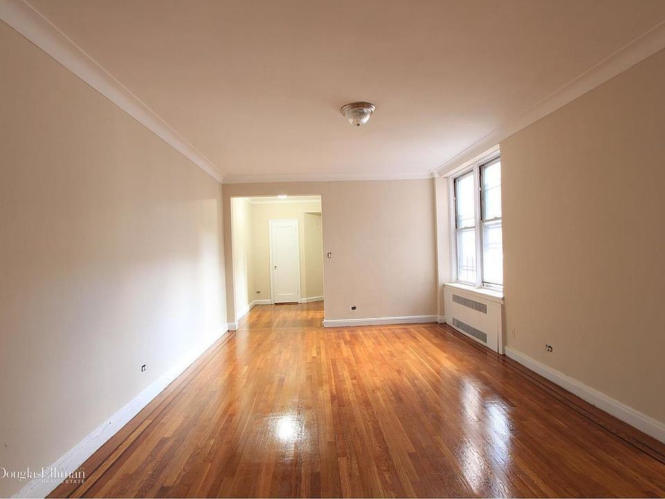 2nd image of 11132 76th Ave APT 6E