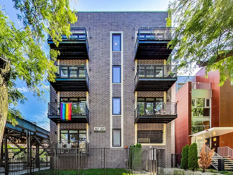 317 W Evergreen Ave #202 — Photo 1