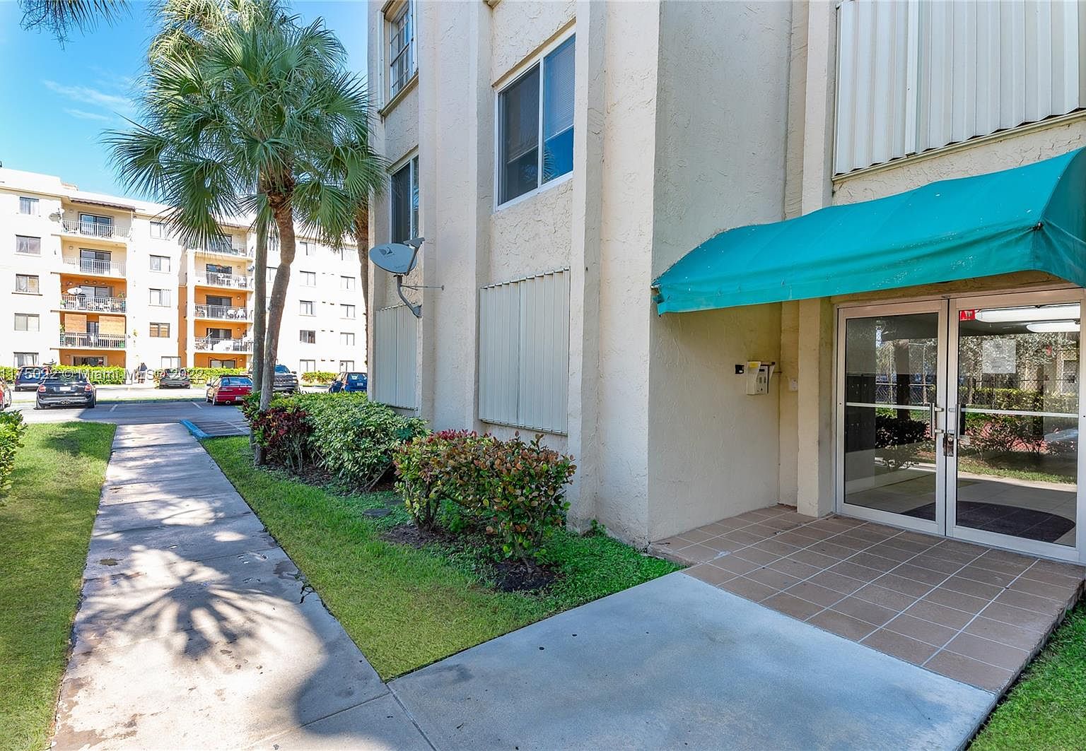 9350 Fontainebleau Blvd APT 412, Miami, FL 33172 Zillow