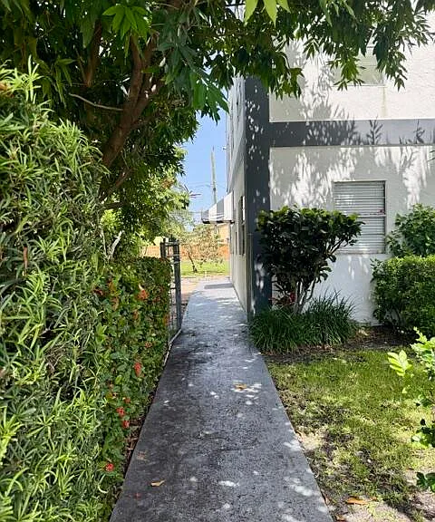 301 S M St #1 — Photo 17