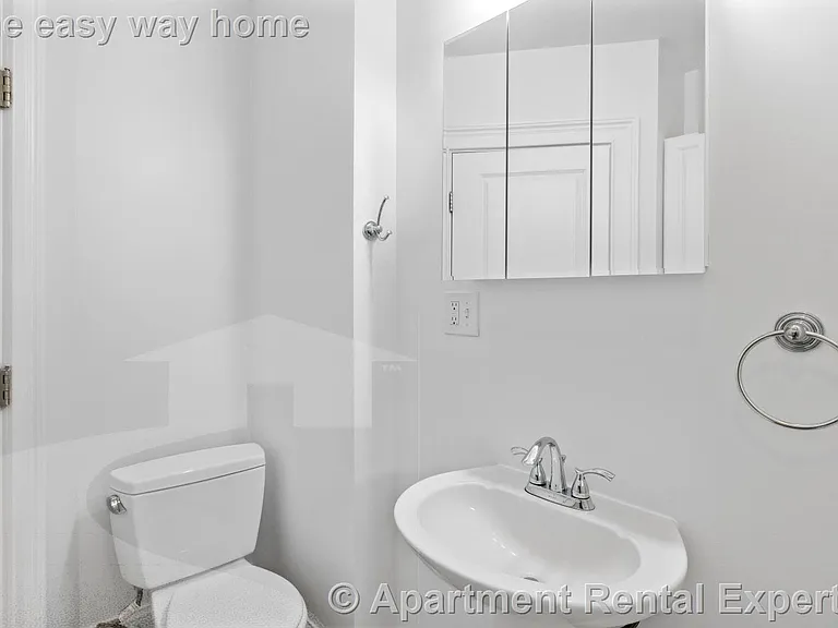 117 Columbia St #1 — Photo 9