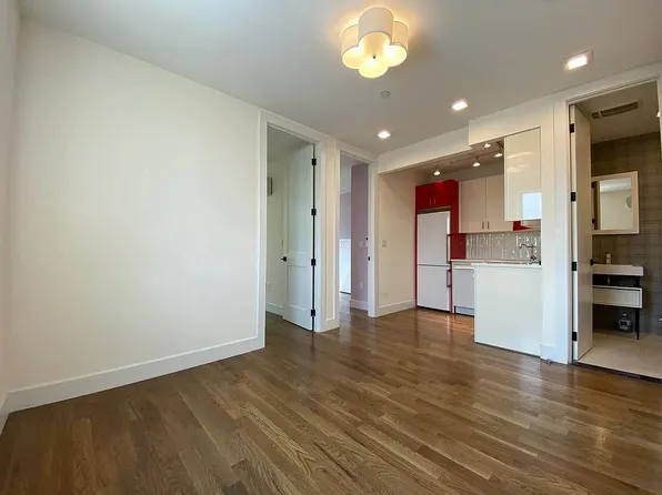 1424 Hancock Street image 1 of 11