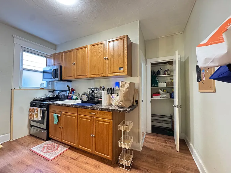 968 State St #B8 — Photo 7