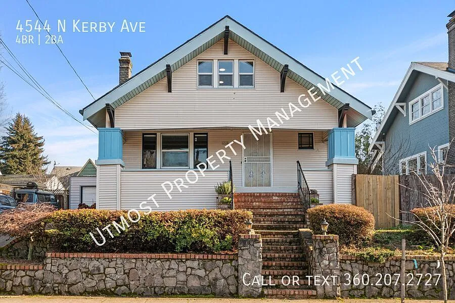 4544 N Kerby Ave photo 1