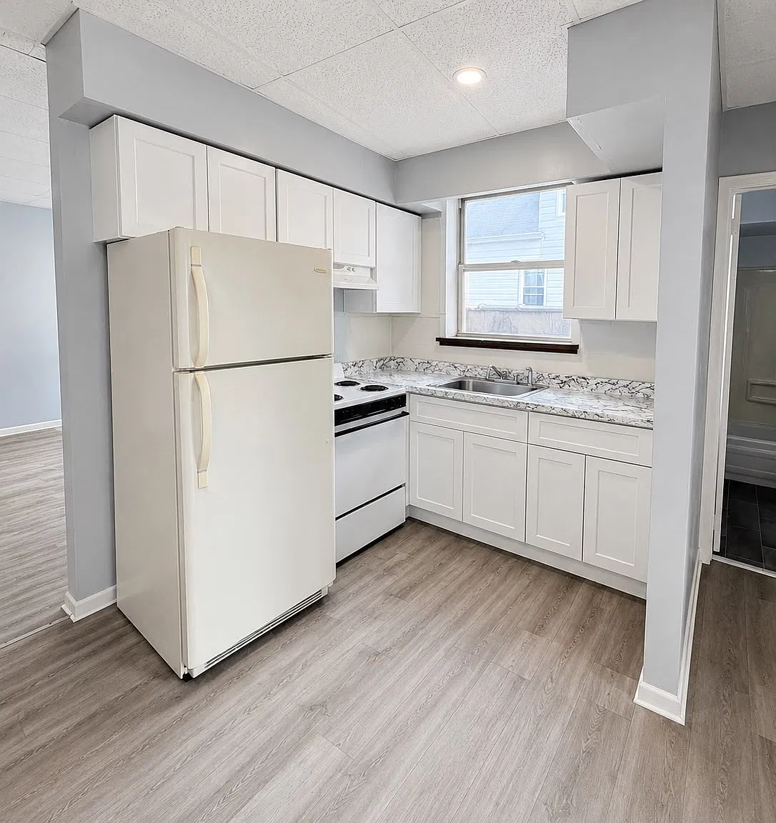 2 bed, $2,500 — Photo 4