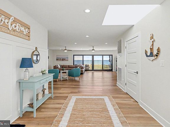 4th image of 160 Shipwatch Ln