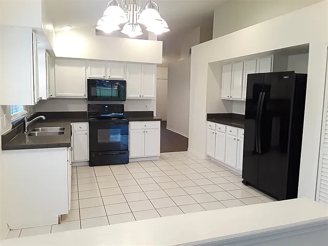 12108 Dawn Vista Dr — Photo 2