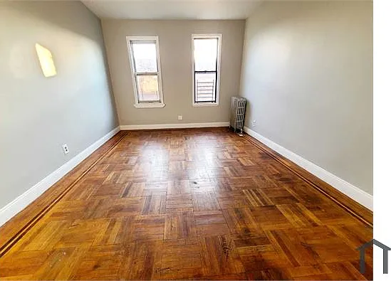615 Casanova St #2 — Photo 6