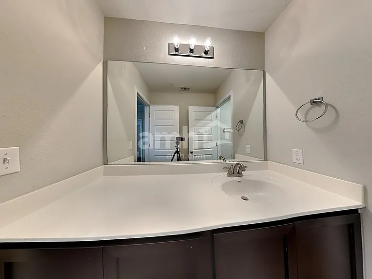 6101 Gerard Dr — Photo 19
