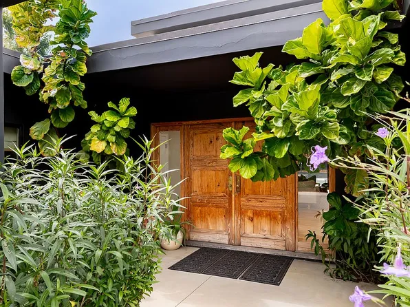 5401 Ostrom Ave, Encino, CA 91316