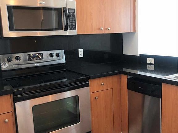 5th image of 2200 NE 4th Ave APT 804