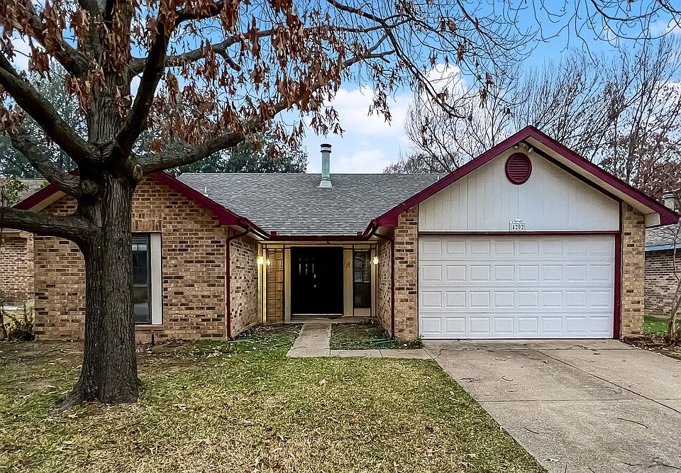 1st image of 4202 Greencrest Dr