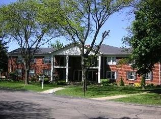 27709 W Echo Valley UNIT 101, Farmington Hills, MI