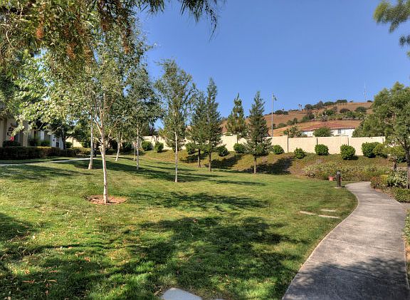 4th image of 3836 Evangelho Cir