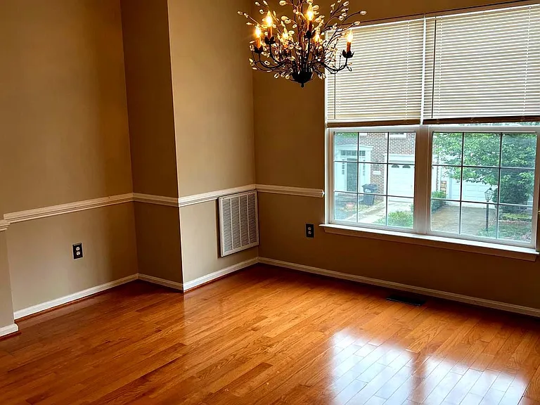 47370 Victoria Falls Sq — Photo 5
