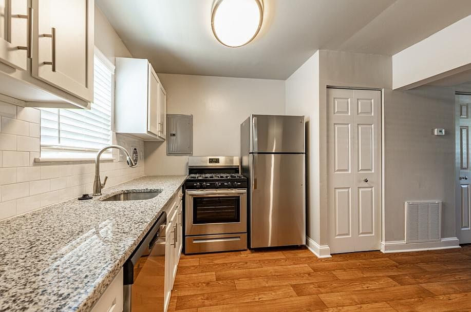 1st image of 265 Winston St