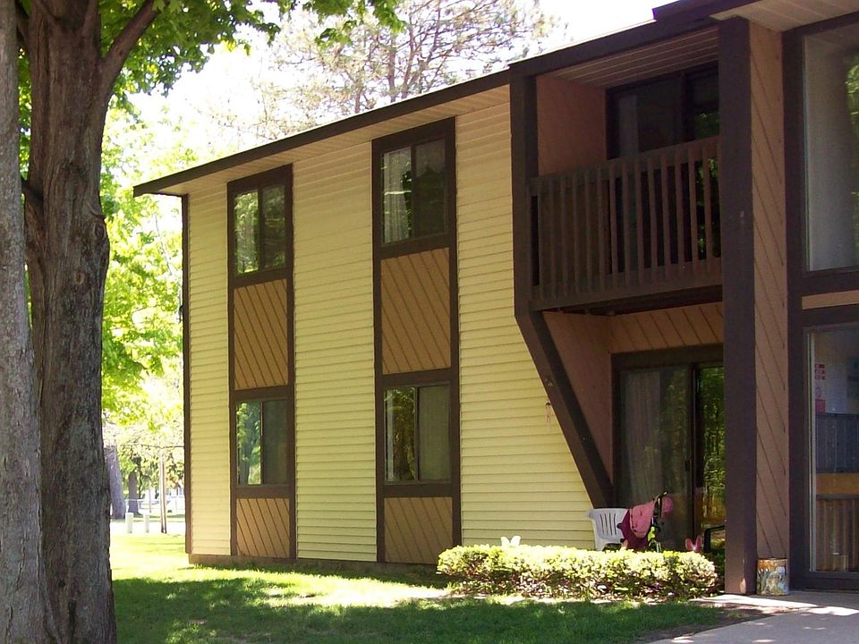 1st image of 146 Lake St #3c031qrwk