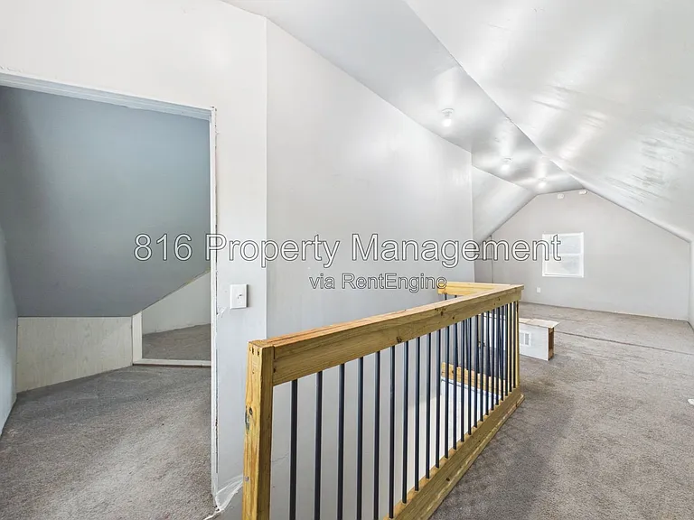 1256 Pennsylvania Ave — Photo 22