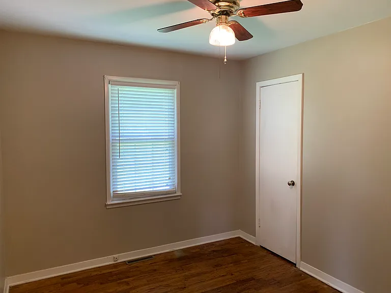 536 S Alta Ln — Photo 4