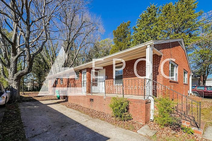 1st image of 507 Steele St #A