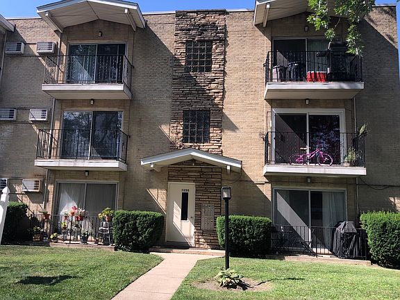 2nd image of 1250 E Washington St APT 11
