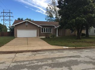 1811 E Swallow St, Springfield, MO 65804