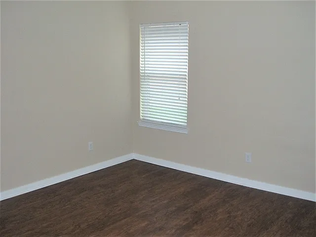 12232 Lamington Dr — Photo 7