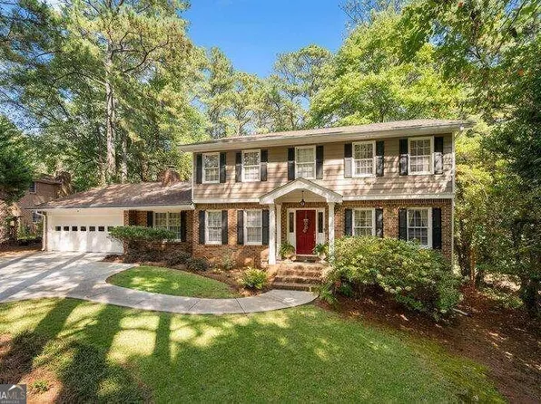 2178 Greencrest Dr, Atlanta, GA 30345