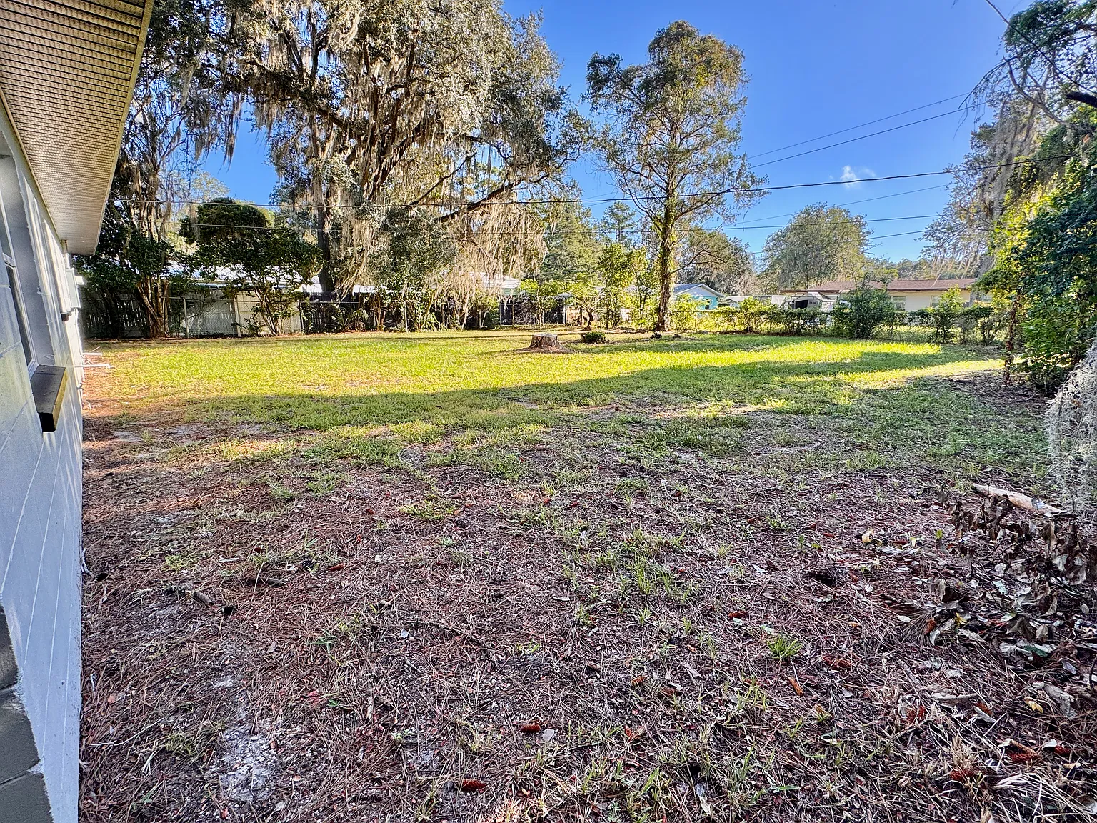 3 bed, 1200 sqft, $1,750 — Photo 2