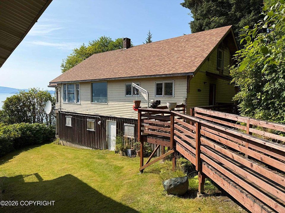 1st image of 347 Cassiar St