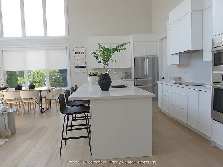 102 Sladden Ct — Photo 7