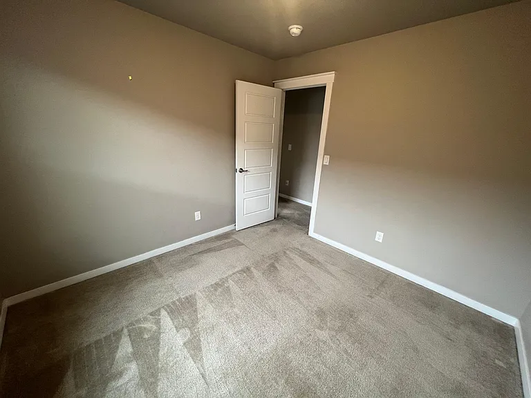 2466 Ellingwood Dr — Photo 14