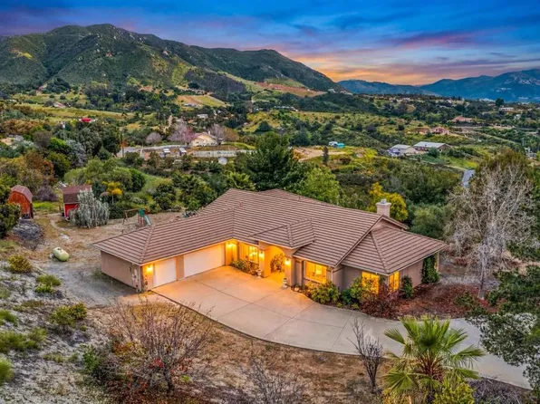 40487 Rock Mountain Dr, Fallbrook, CA 92028