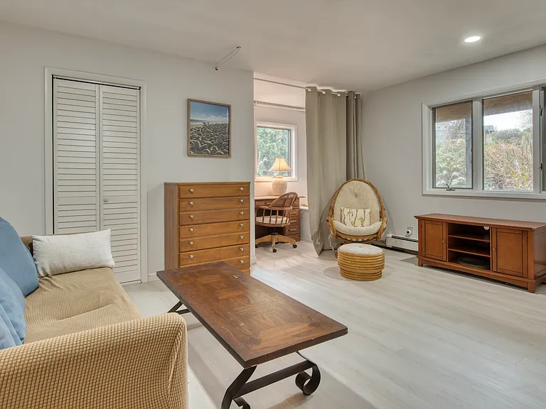 70 Gilbert Rd — Photo 11